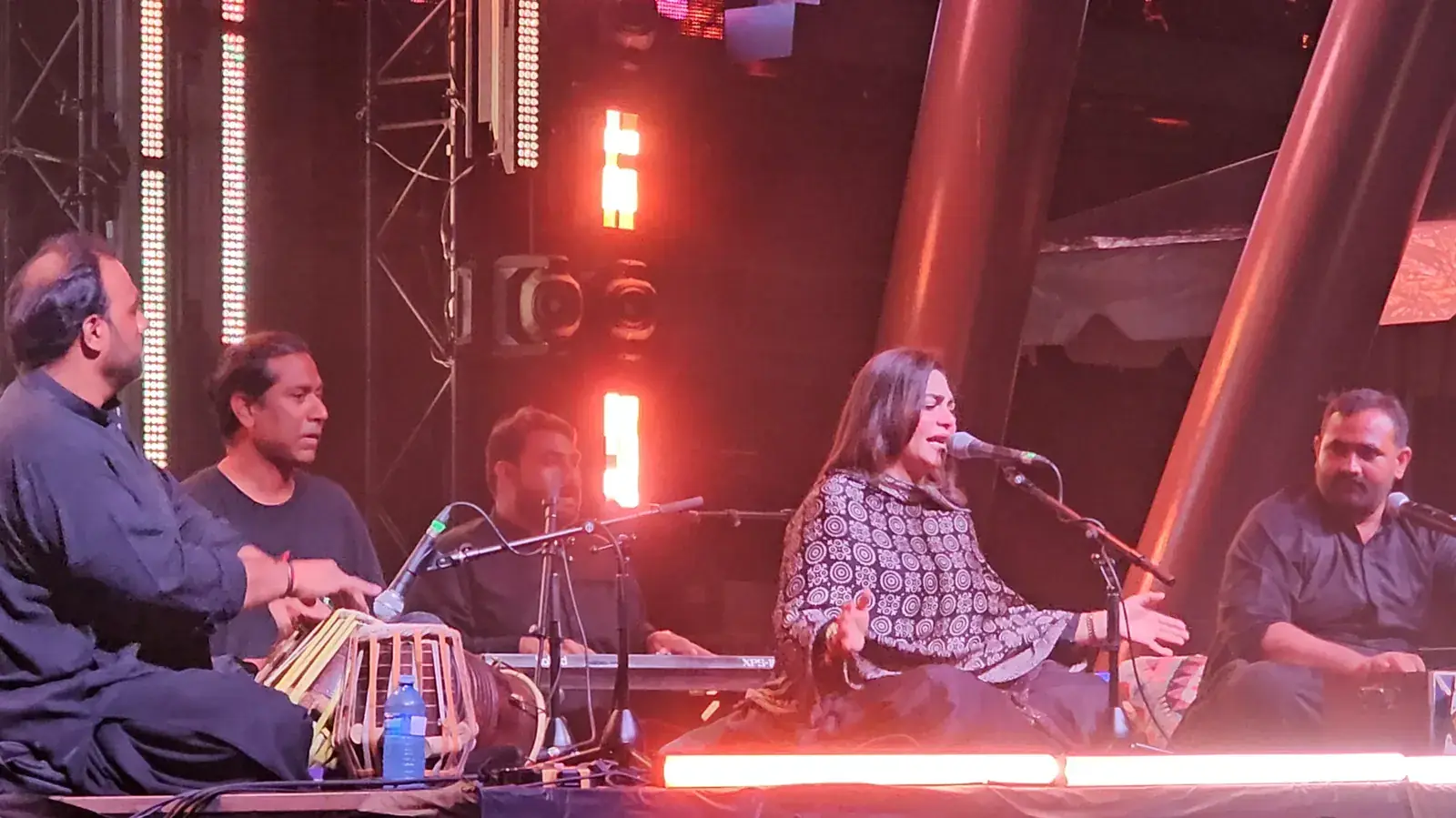 Sanam Marvi singing with musicians