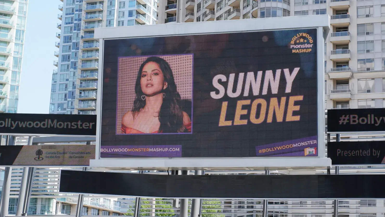 The big screen announcing Sunny Leone